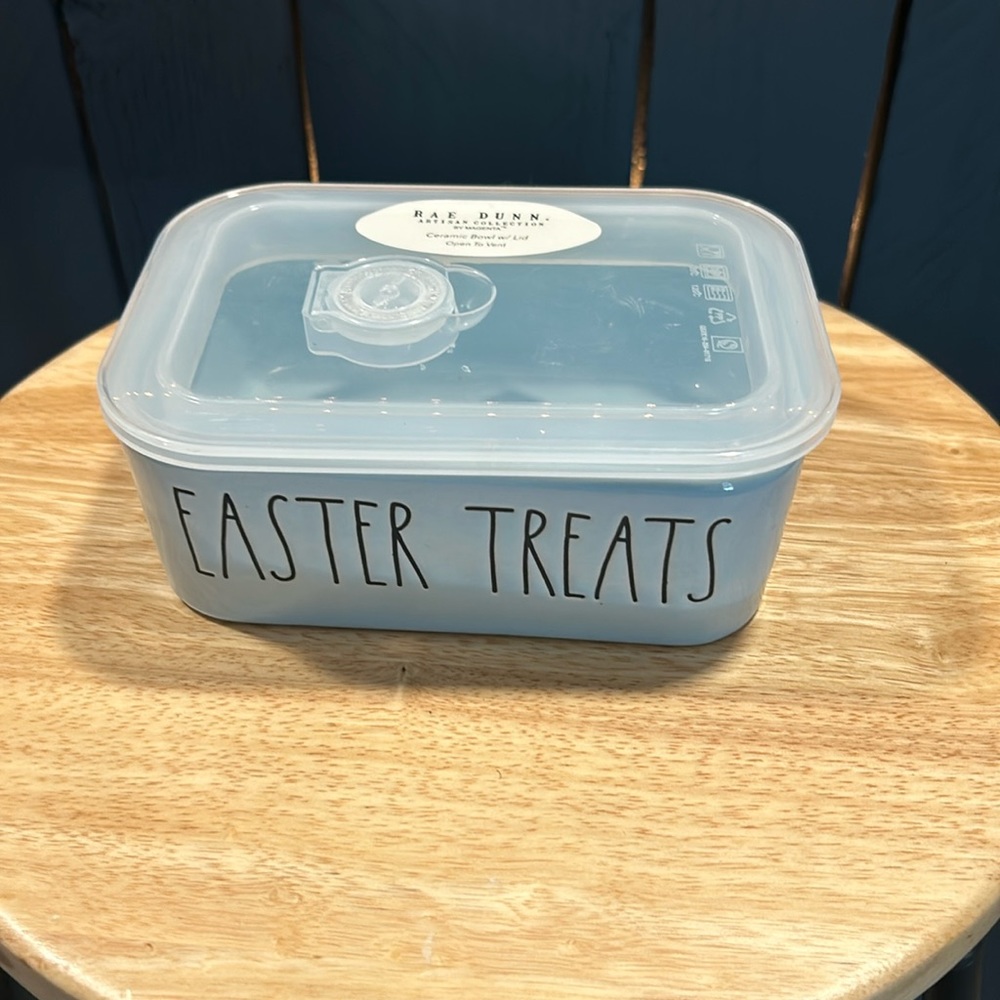 Easter treats container
